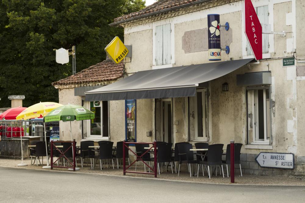 le bar tabac (2)